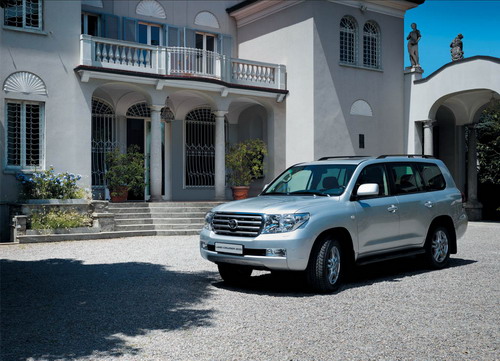 Toyota Land Cruiser 200